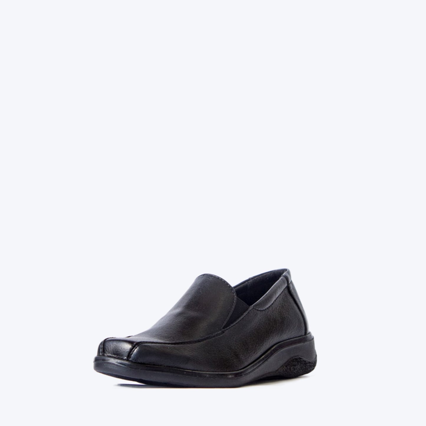 Zapato Dotación AU 006 Nathis Cuero. PRECIO SIN IVA